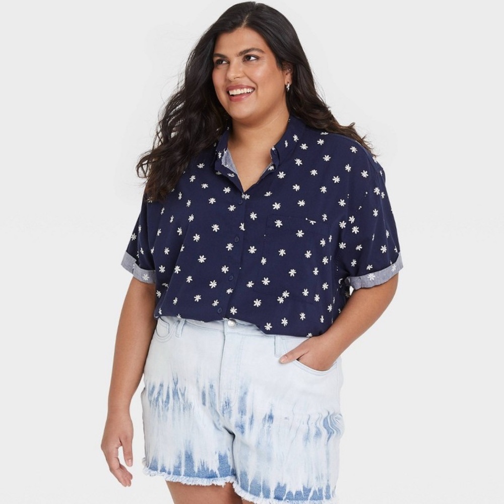 Women's Navy Floral Top